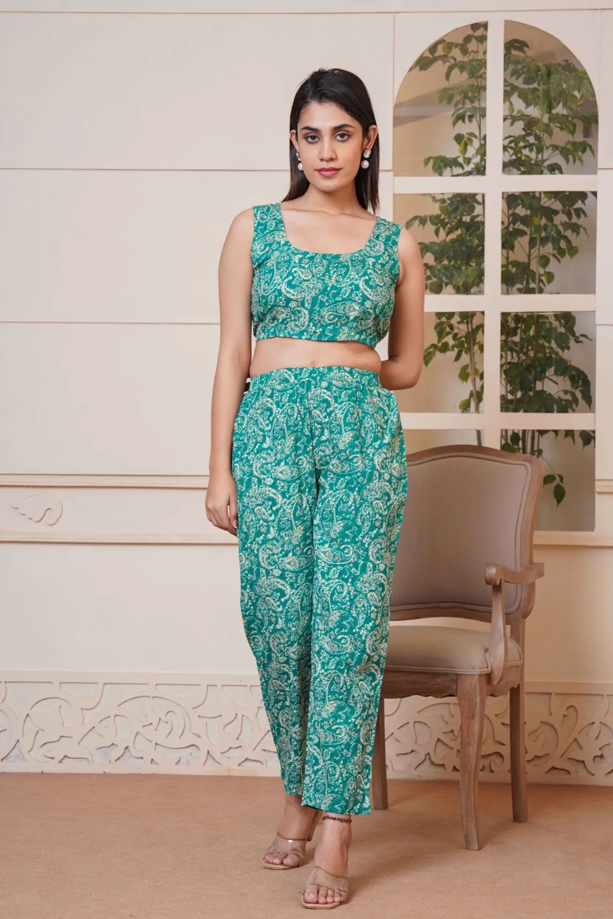 Kalamkari Green Printed Short Top, Pant and Jacket Co-Ord Set - Image 2