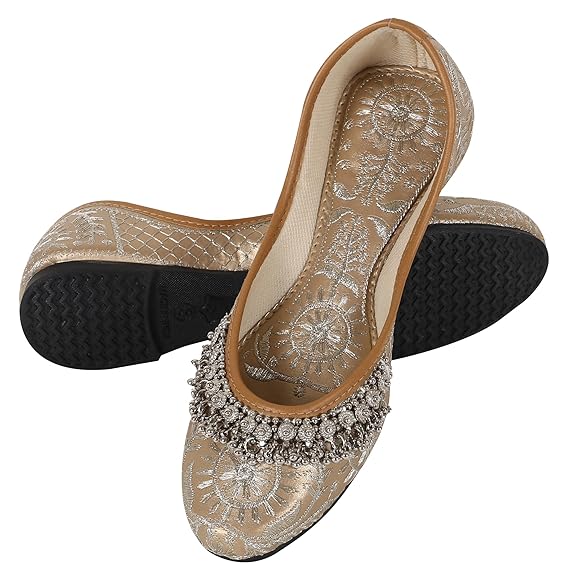 Women's Embroidered Payal Style Punjabi Mojari - Image 2