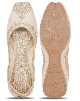 Cream Embroidered Women’s Ethnic Jutti